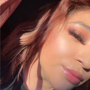 Meet your Posher, Nessa